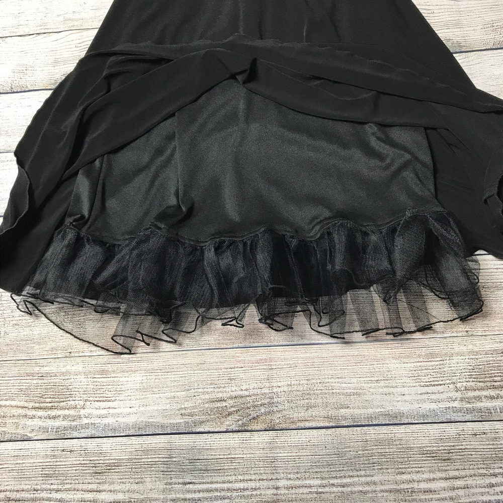 Black Dress - Picture 5 of 6